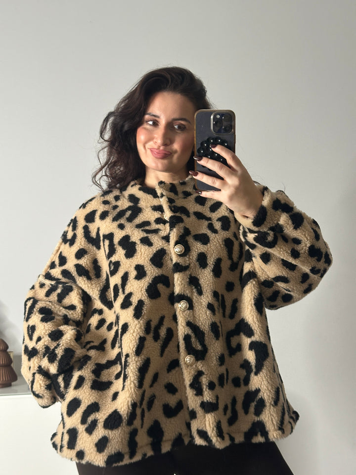 Oversize Kuscheljacke Leo