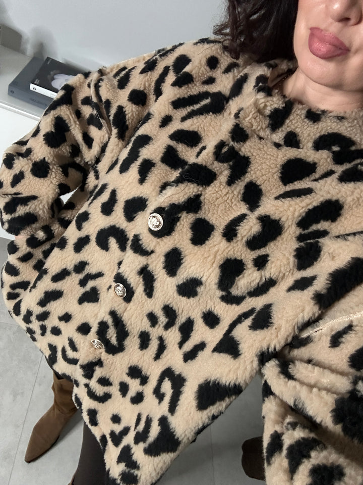 Oversize Kuscheljacke Leo