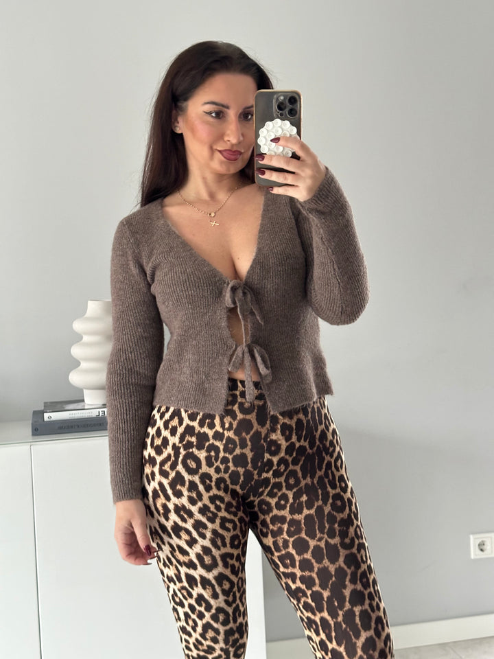 Figurenbetonter Cardigan mit Schleifen