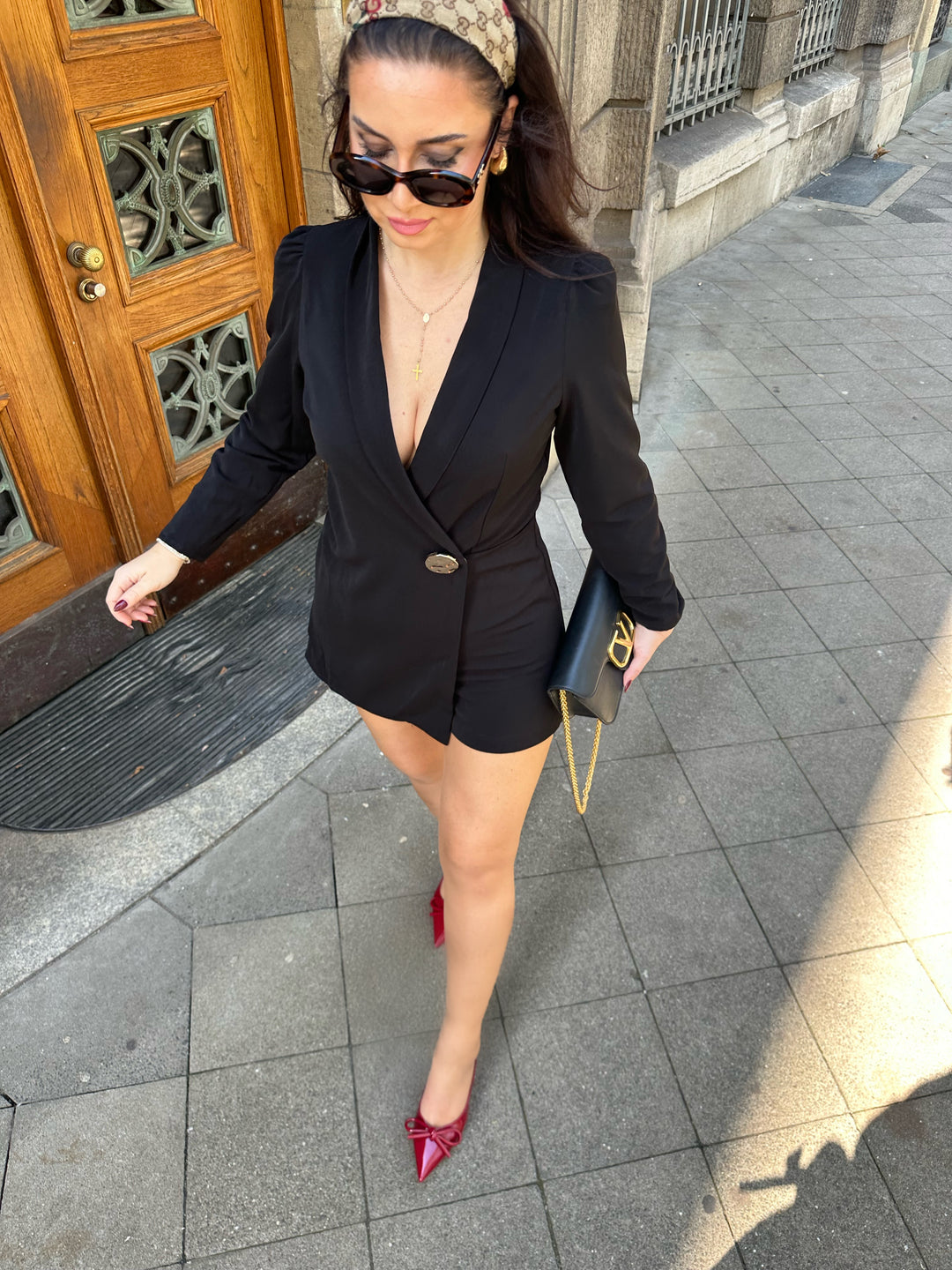 Blazerkleid mit goldenen Knopf