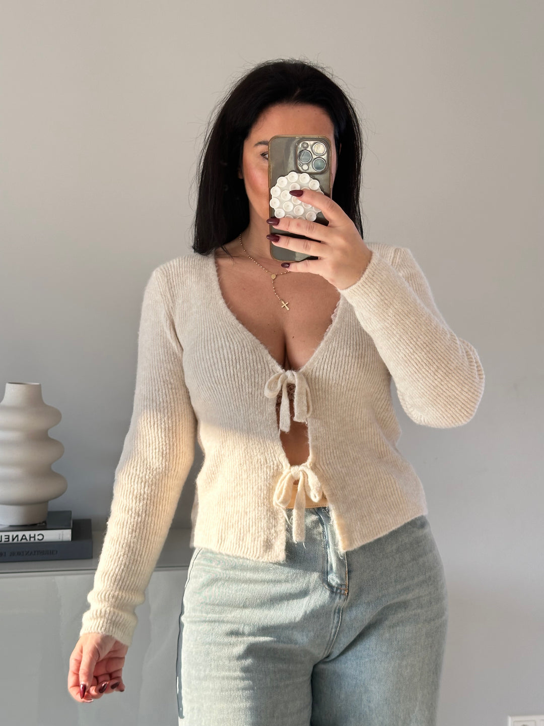 Figurenbetonter Cardigan mit Schleifen