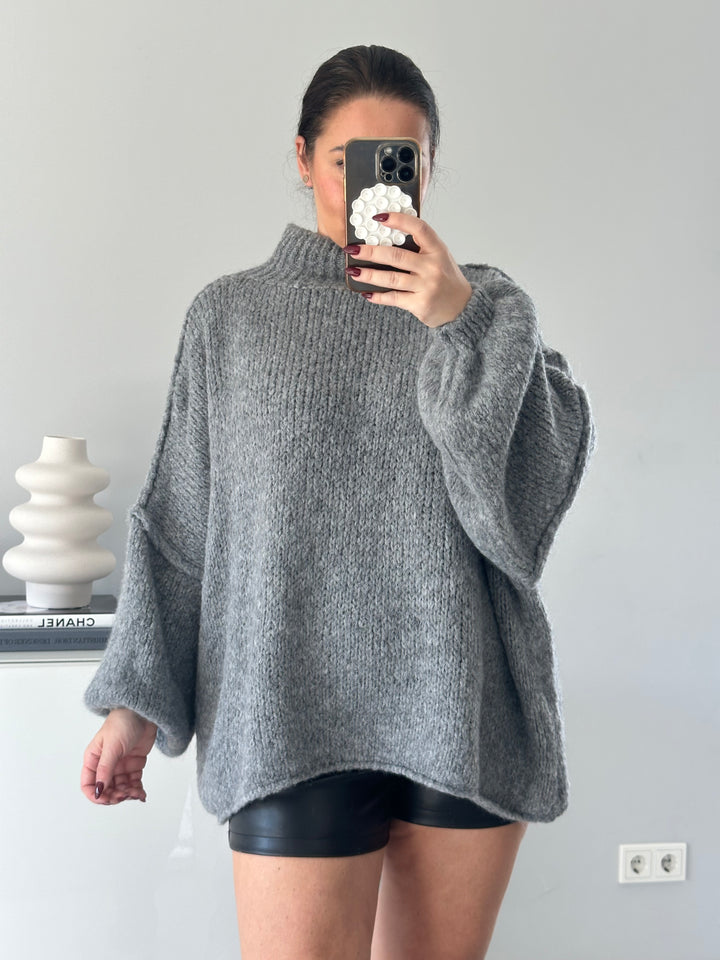 Oversize Pullover mit Stehkragen
