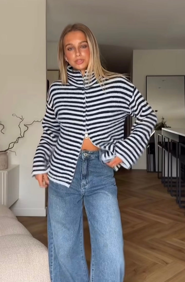 Gestreifte Strickjacke mit Reißverschluss