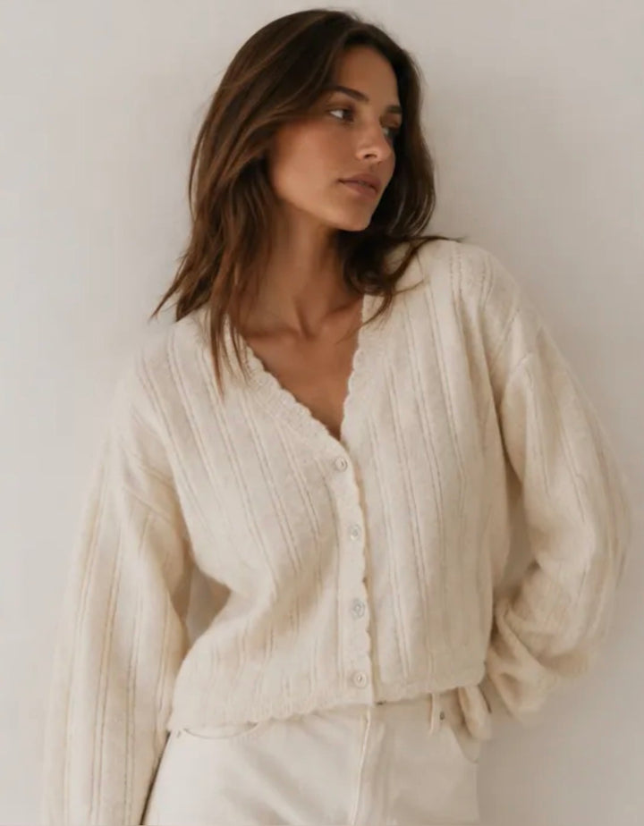 Strickcardigan mit Zopfmuster & Knopfleiste