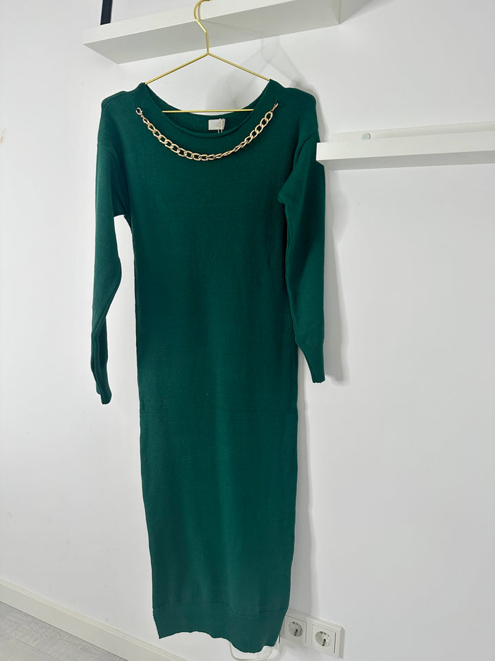 Strickkleid mit abnehmbarer Kette