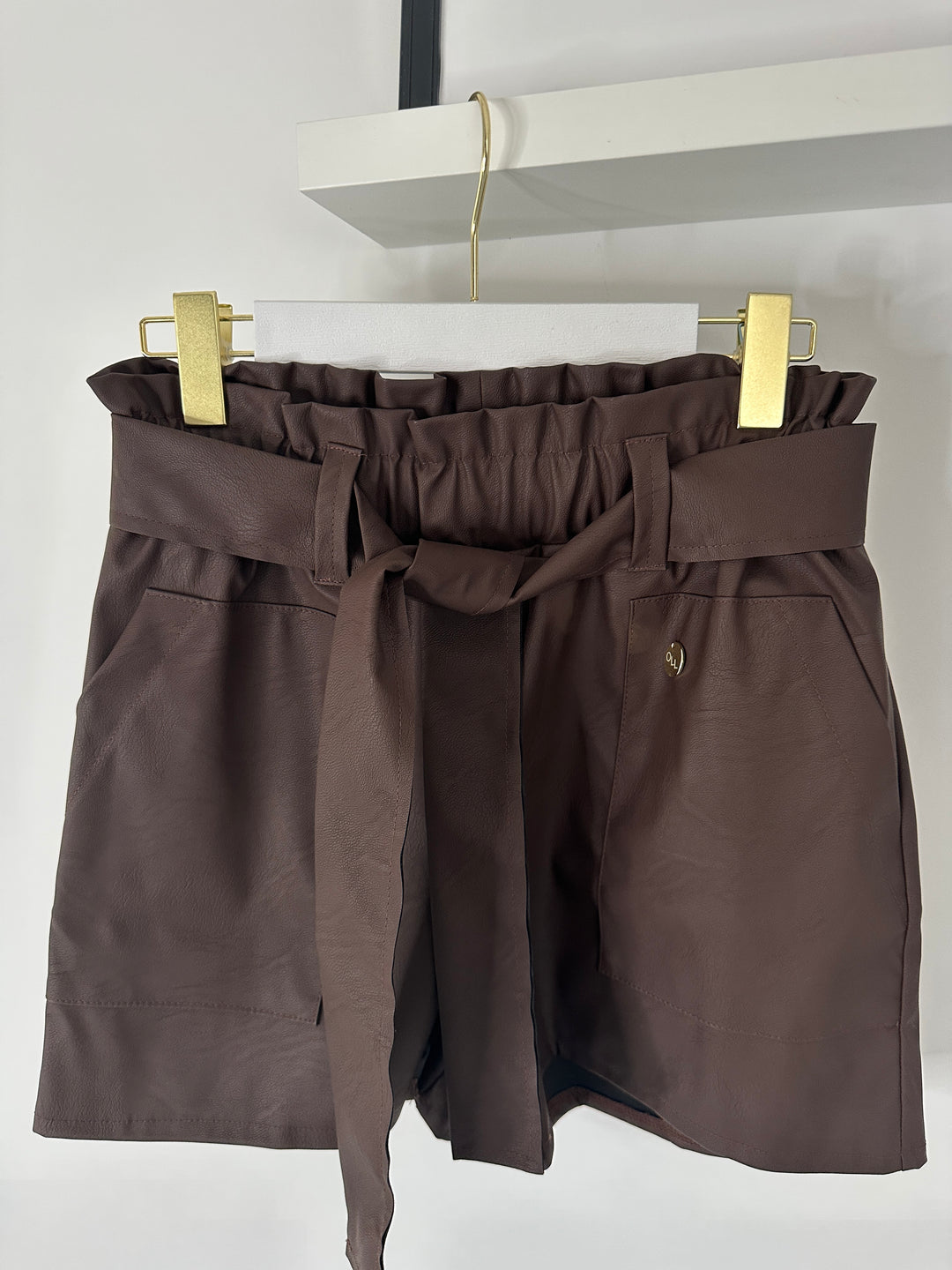 Shorts aus veganem Leder